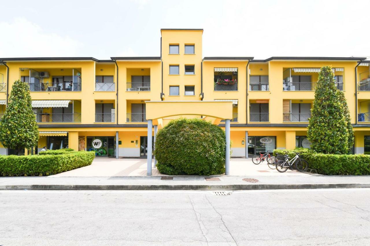 Sarno Apartments Caravaggio ซีร์มิโอเน ภายนอก รูปภาพ